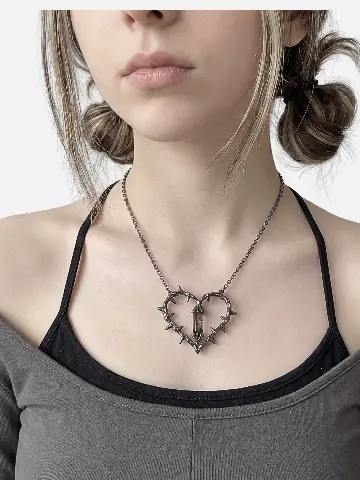 Цепочка с подвеской сердце с кристаллом